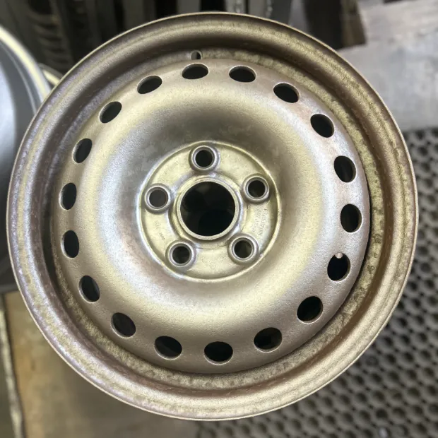 Piaskowanie felg stalowych